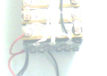 closeup showing the battery management board at the end of the pack
